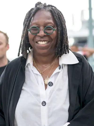 best-natural-grey-hairstyles-285221-1580381726988-image