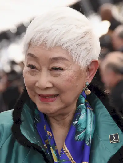 best-natural-grey-hairstyles-285221-1580381723813-image