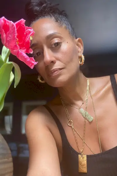 grey-hair-women-285221-1611250032742-main