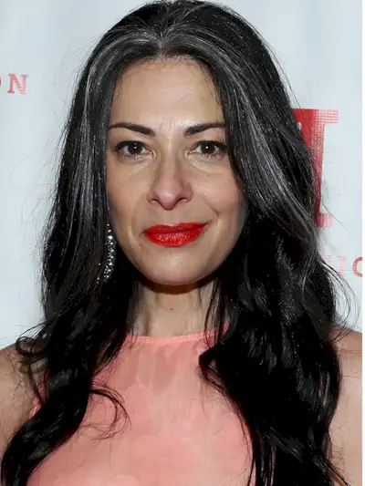 best-natural-grey-hairstyles-285221-1580381724323-image