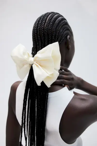 H&M Bow-Decorated Hair Clip