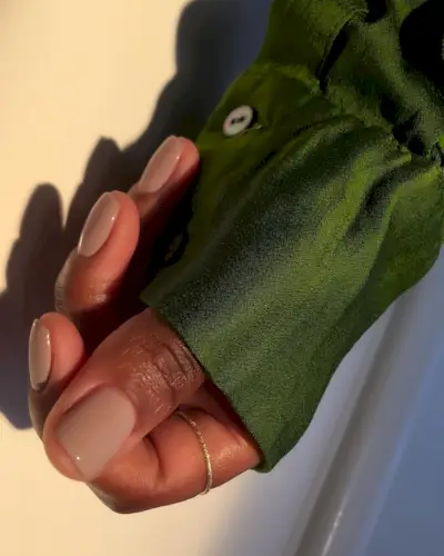 Short square sheer brown nails