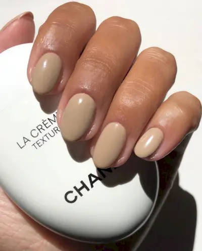 Short oval beige nails