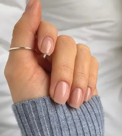 Sheer brown short nails