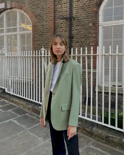 low-maintenance-short-hair-cuts-292830-1619011529865-main