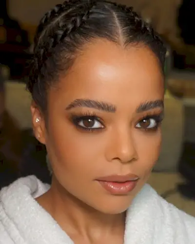 90s-makeup-looks-309322-1694181058883-image