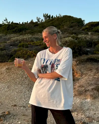 beach-hairstyles-307795-1686737135576-main