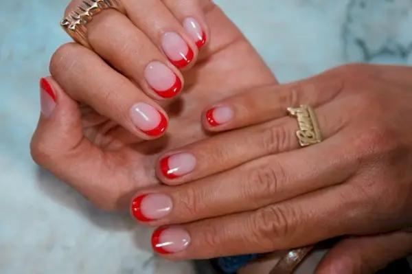 @imarninails red French tip manicure