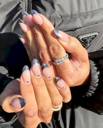 Silver metallic french tips nail trend