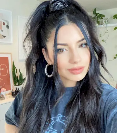 easy-hairstyles-for-long-hair-287365-1590093419358-main