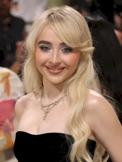 Sabrina Carpenter Met Gala 2024 makeup look