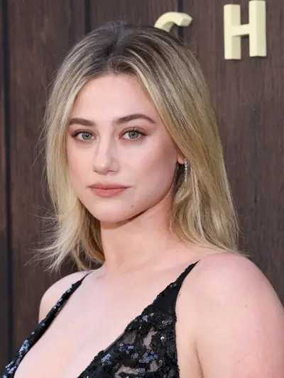 Lili Reinhart Grown-Out Bob