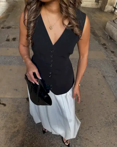 @slipintostyle with a milky pedicure