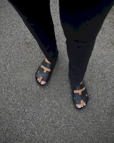 @harrietwestmoreland milky pedicure