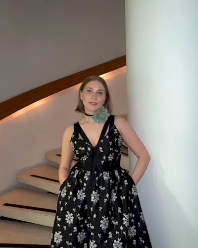 @millakuoksa with a short, blunt bob