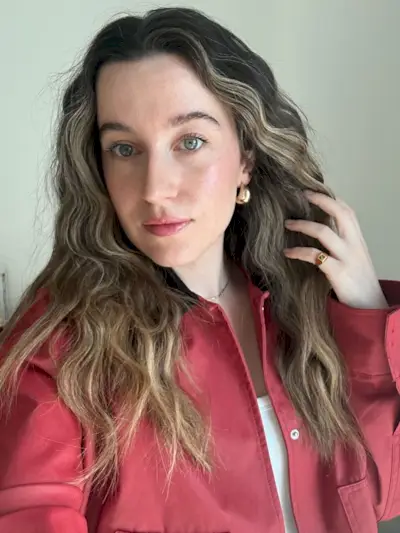 Junior beauty editor Grace Lindsay testing the best oil-free moisturisers