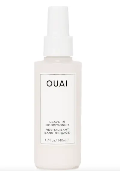 Hailey Bieber with collarbone length bob haircut