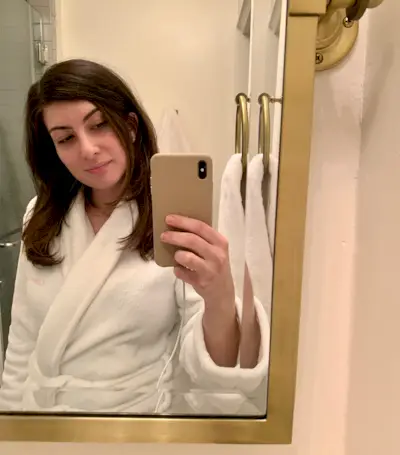 Woman with straight hair before trying the Revlon One Step Dryer