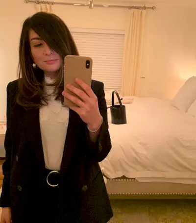 Woman with straight hair after trying the Revlon One Step Dryer