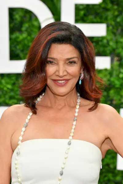 layered-bobs-for-fine-hair-303015-1665741911300-image