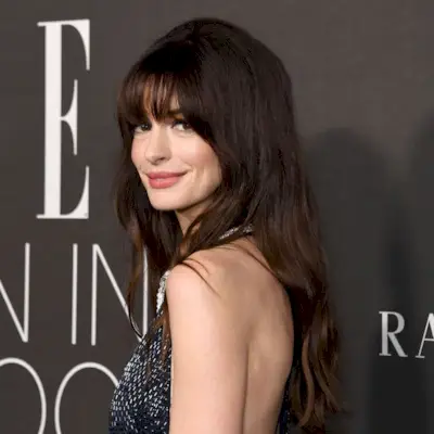 anne-hathaway-hairstyle-303246-1666720432217-main