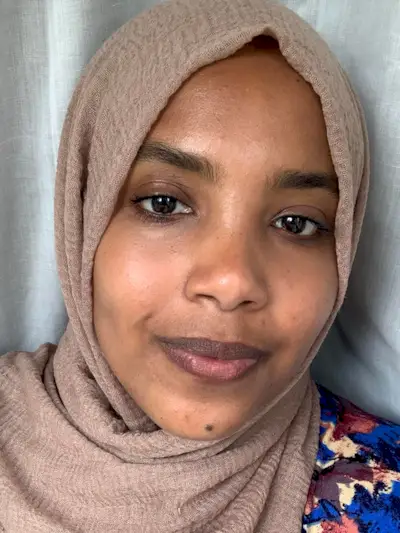 chanel-les-beiges-water-fresh-complexion-touch-foundation-review-301614-1660730338443-main