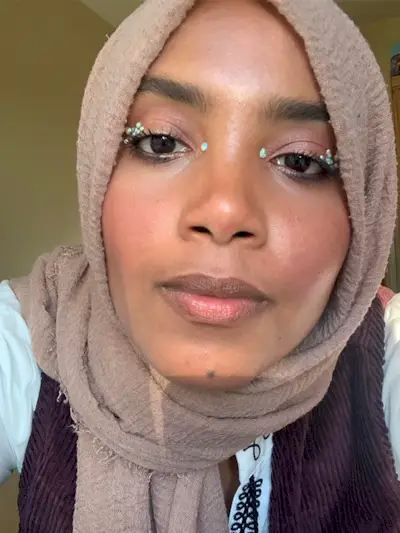 chanel-les-beiges-water-fresh-complexion-touch-foundation-review-301614-1660730342139-main