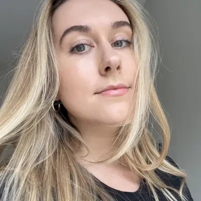 natural-looking-foundation-298717-1647967432878-square