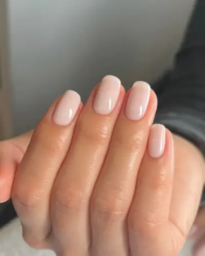 @raelondonnails almond milk nails