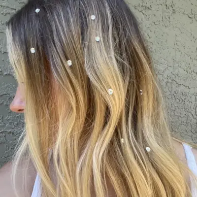 hair-gems-302063-1661547685408-main