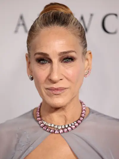 eye-makeup-for-hooded-eyes-302565-1663767359745-image