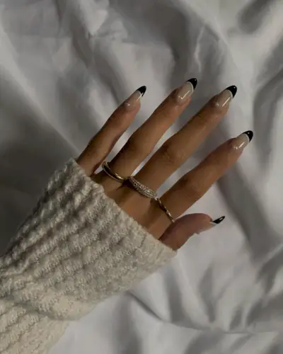 Negative space nails