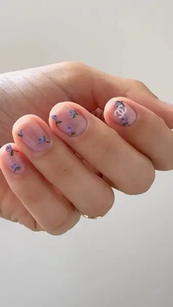 Negative space nails