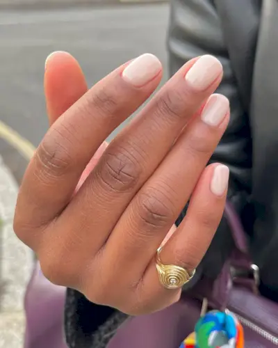 A creamy manicure