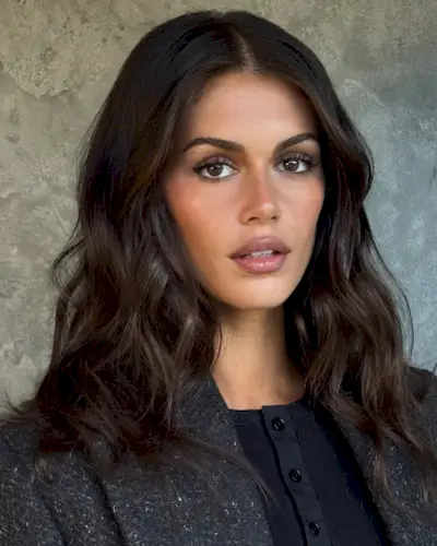 Kaia Gerber with brown eye makeup