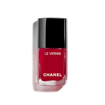 Chanel + Le Vernis Longwear Nail Colour in Pirate