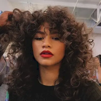 tk-medium-length-hairstyles-for-thin-hair-294023-1625112233995-main