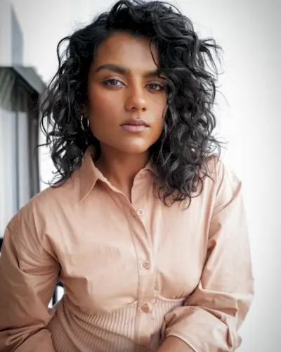 medium-length-hairstyles-for-thin-hair-294660-1704968279543-main