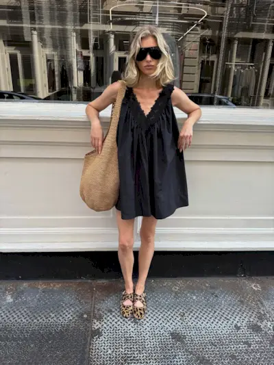 An image of Elsa Hosk with a short, wavy hairstyle.