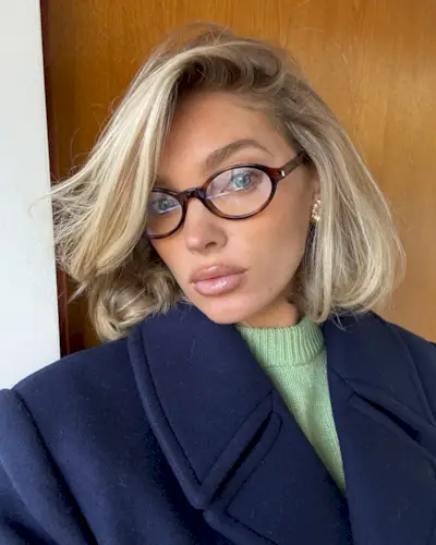 Elsa Hosk with a live-in blonde bob