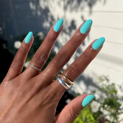 @themaniclub tiffany blue nails