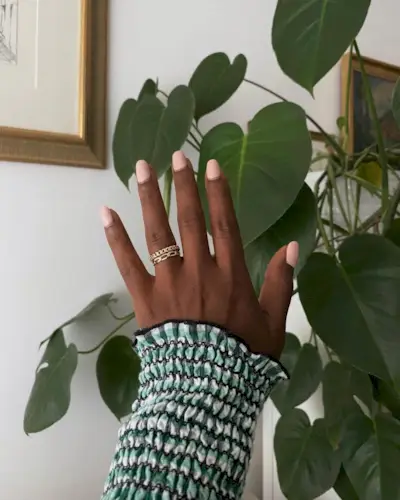 pink-nails-299805-1652270786052-main