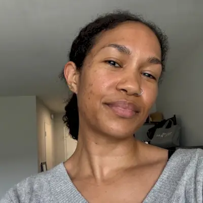 A beauty editor reviews ZIIP's Dot device