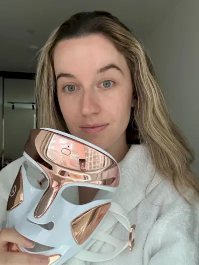 Junior beauty editor, Grace Lindsay, testing the Dr Dennis Gross LED mask