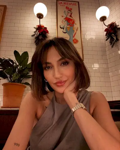 @selinergulofficial straight bob