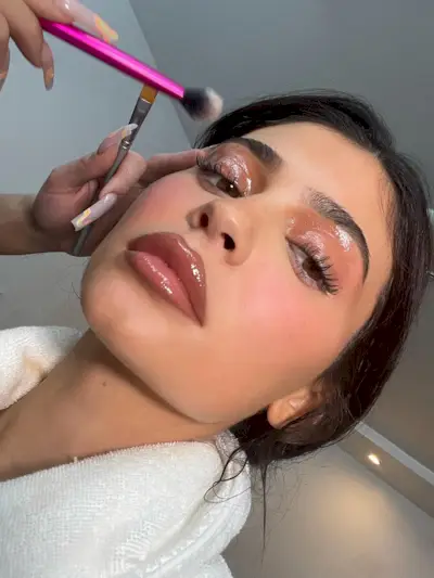 prom-makeup-looks-300024-1653007332223-main