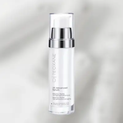 Junior beauty editor Grace Lindsay testing the Cerave retinol serum