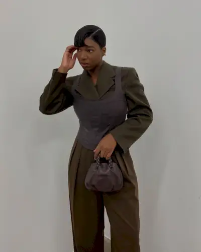 inverted-bob-hair-trend-310210-1698236453681-main