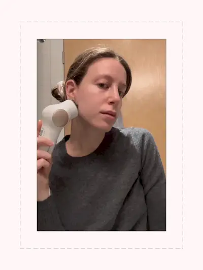 Jamie Schneider testing the Theraface Pro