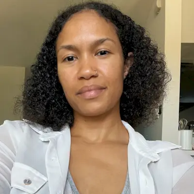 what-is-hair-glossing-300285-1654279863496-square